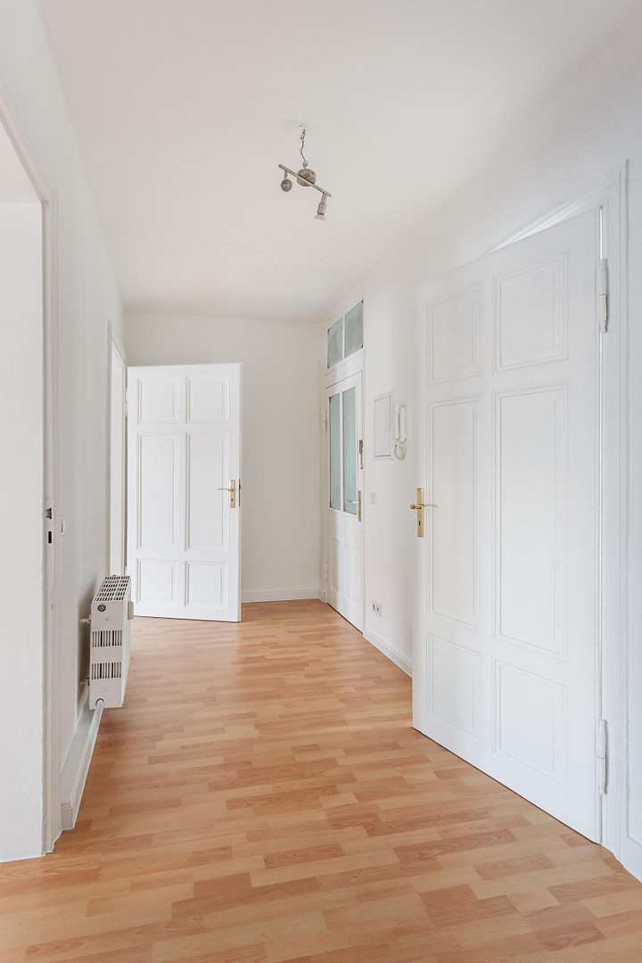 Bestandsvermietete 2-Zimmer-Altbauwohnung im denkmalgeschützten Gründerzeithaus – Jakobstraße 17, 2826 Görlitz – Vorschaubild 3