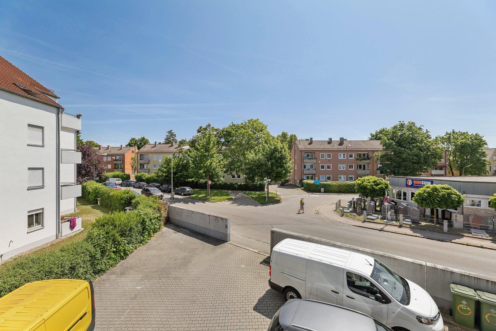 PROVISIONSFREI: komplett sanierte 3-ZKB mit Stellplatz und 2 Balkonen in Top Lage! – Bürgermeister-Bohl-Str. 24, 86157 Augsburg(Pfersee) – Vorschaubild 9