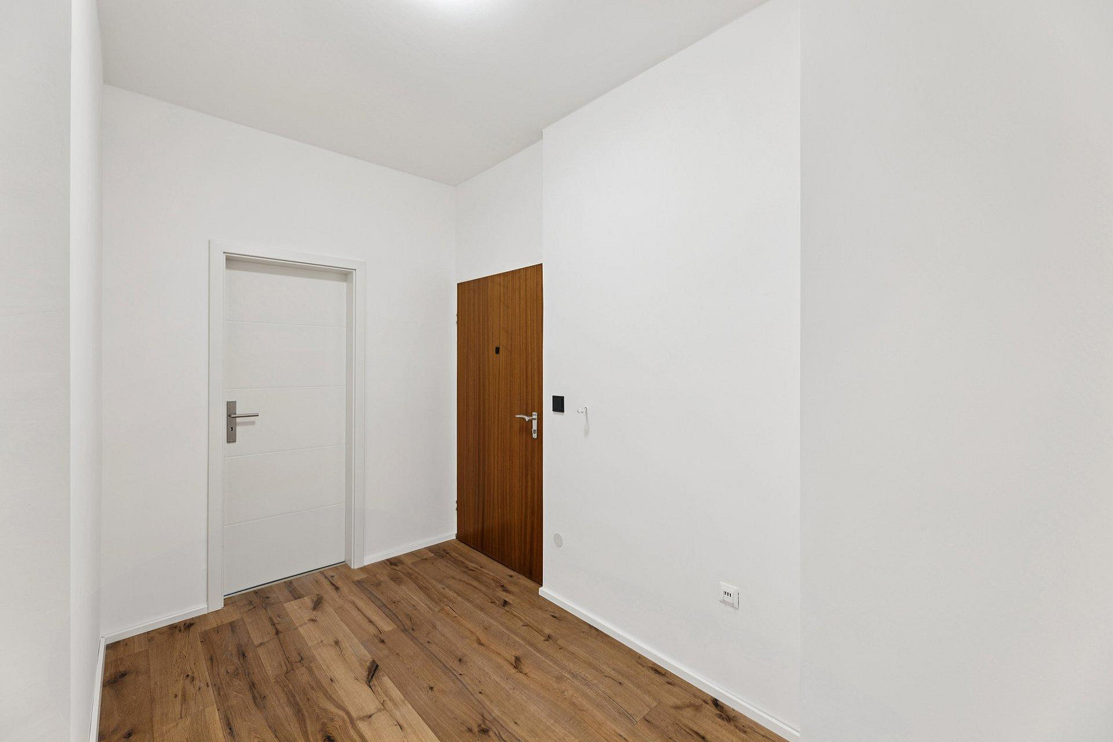 PROVISIONSFREI: komplett sanierte 3-ZKB mit Stellplatz und 2 Balkonen in Top Lage! – Bürgermeister-Bohl-Str. 24, 86157 Augsburg(Pfersee) – Vorschaubild 33