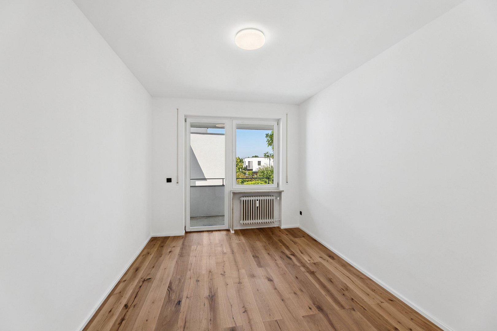PROVISIONSFREI: komplett sanierte 3-ZKB mit Stellplatz und 2 Balkonen in Top Lage! – Bürgermeister-Bohl-Str. 24, 86157 Augsburg(Pfersee) – Vorschaubild 14