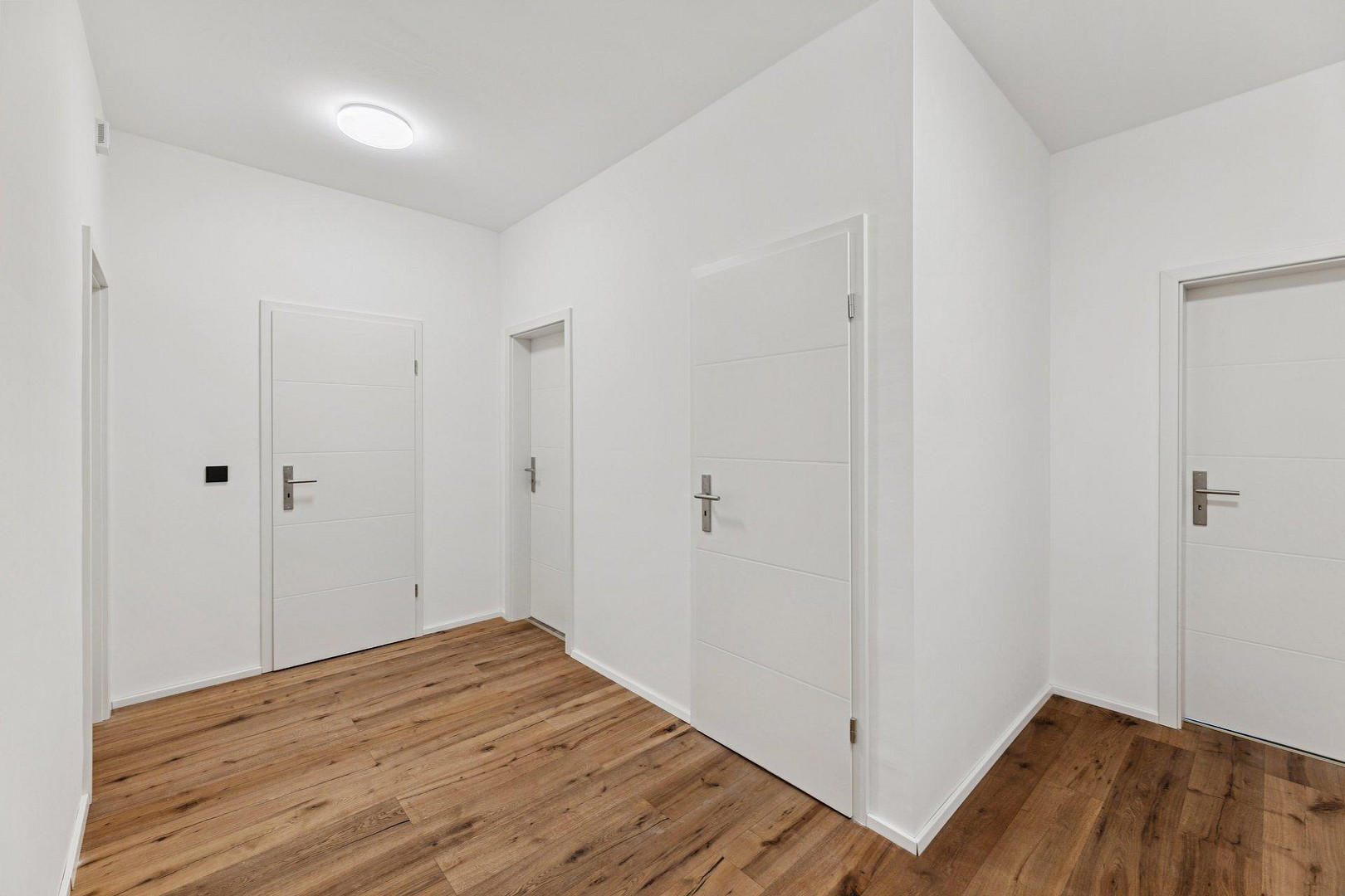PROVISIONSFREI: komplett sanierte 3-ZKB mit Stellplatz und 2 Balkonen in Top Lage! – Bürgermeister-Bohl-Str. 24, 86157 Augsburg(Pfersee) – Vorschaubild 31
