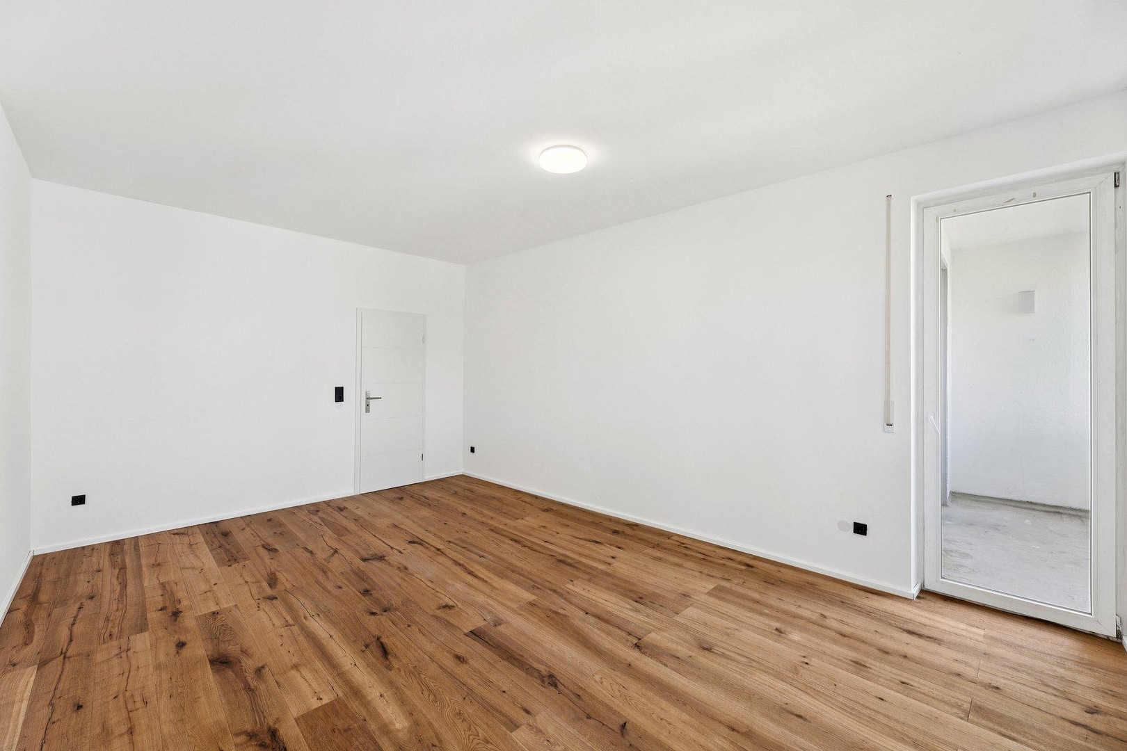 PROVISIONSFREI: komplett sanierte 3-ZKB mit Stellplatz und 2 Balkonen in Top Lage! – Bürgermeister-Bohl-Str. 24, 86157 Augsburg(Pfersee) – Vorschaubild 6