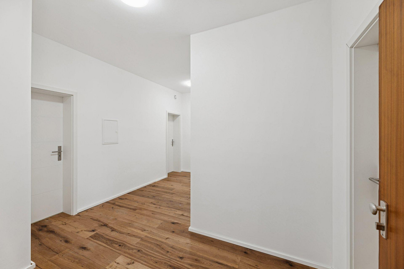 PROVISIONSFREI: komplett sanierte 3-ZKB mit Stellplatz und 2 Balkonen in Top Lage! – Bürgermeister-Bohl-Str. 24, 86157 Augsburg(Pfersee) – Vorschaubild 29