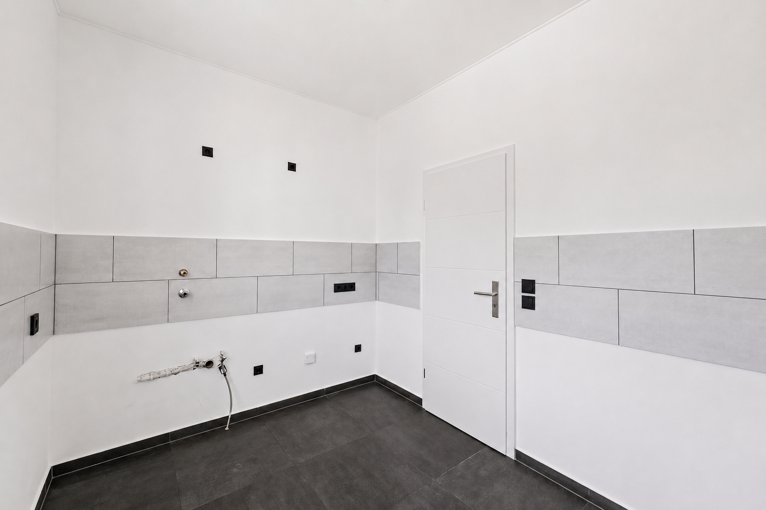 PROVISIONSFREI: komplett sanierte 3-ZKB mit Stellplatz und 2 Balkonen in Top Lage! – Bürgermeister-Bohl-Str. 24, 86157 Augsburg(Pfersee) – Vorschaubild 24