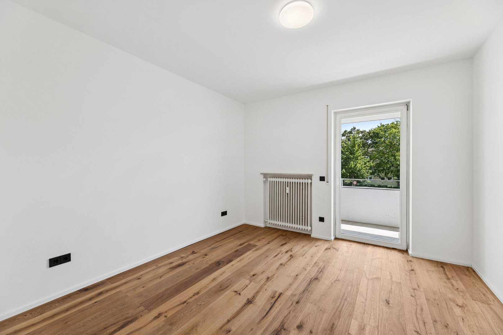 PROVISIONSFREI: komplett sanierte 3-ZKB mit Stellplatz und 2 Balkonen in Top Lage! – Bürgermeister-Bohl-Str. 24, 86157 Augsburg(Pfersee) – Vorschaubild 11