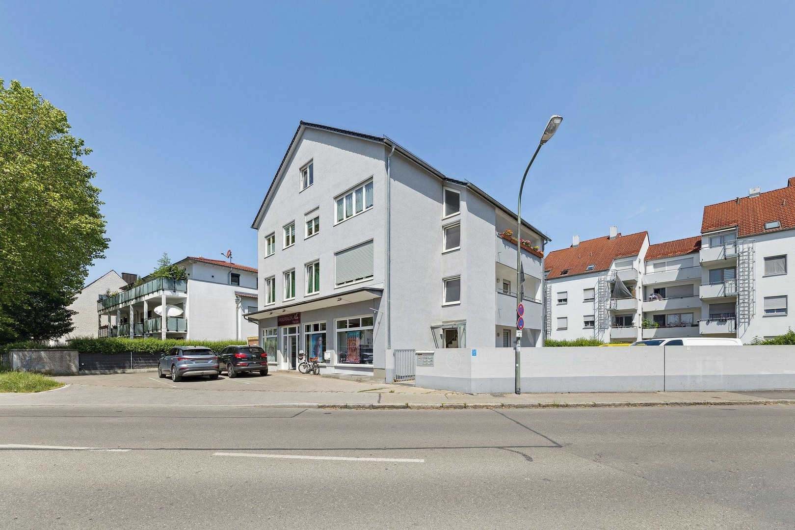 PROVISIONSFREI: komplett sanierte 3-ZKB mit Stellplatz und 2 Balkonen in Top Lage! – Bürgermeister-Bohl-Str. 24, 86157 Augsburg(Pfersee) – Vorschaubild 37
