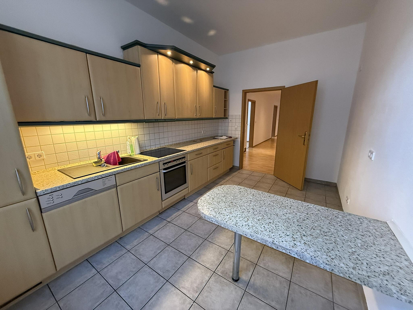 Einziehen und Wohlfühlen – 4-Zi-Wohnung in ruhiger Wohnlage mit perfekter Infrastrukturanbindung – Marienstraße 20, 4420 Markranstädt – Vorschaubild 6