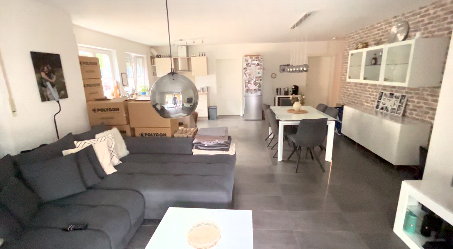 Wunderschöne und Helle Eigentumswohnung, Großer Balkon! – Senserbergstraße 1, 82256 Fürstenfeldbruck – Vorschaubild 2