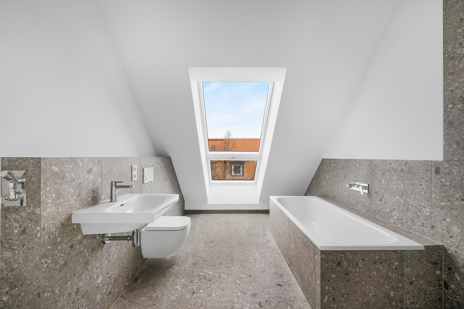 Einzigartige Dachgeschosswohnung mit herrlicher Süd-Dachterrasse zum ruhigen und grünen Innenhof – Keuslinstraße 7a, 80798 München(Schwabing) – Vorschaubild 7