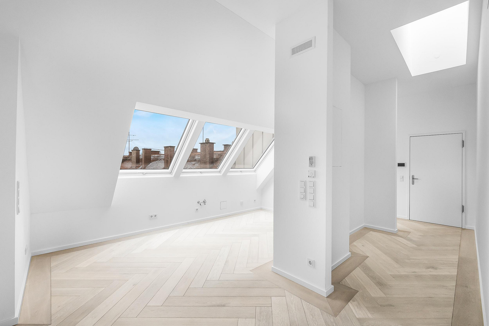 Einzigartige Dachgeschosswohnung mit herrlicher Süd-Dachterrasse zum ruhigen und grünen Innenhof – Keuslinstraße 7a, 80798 München(Schwabing) – Vorschaubild 4