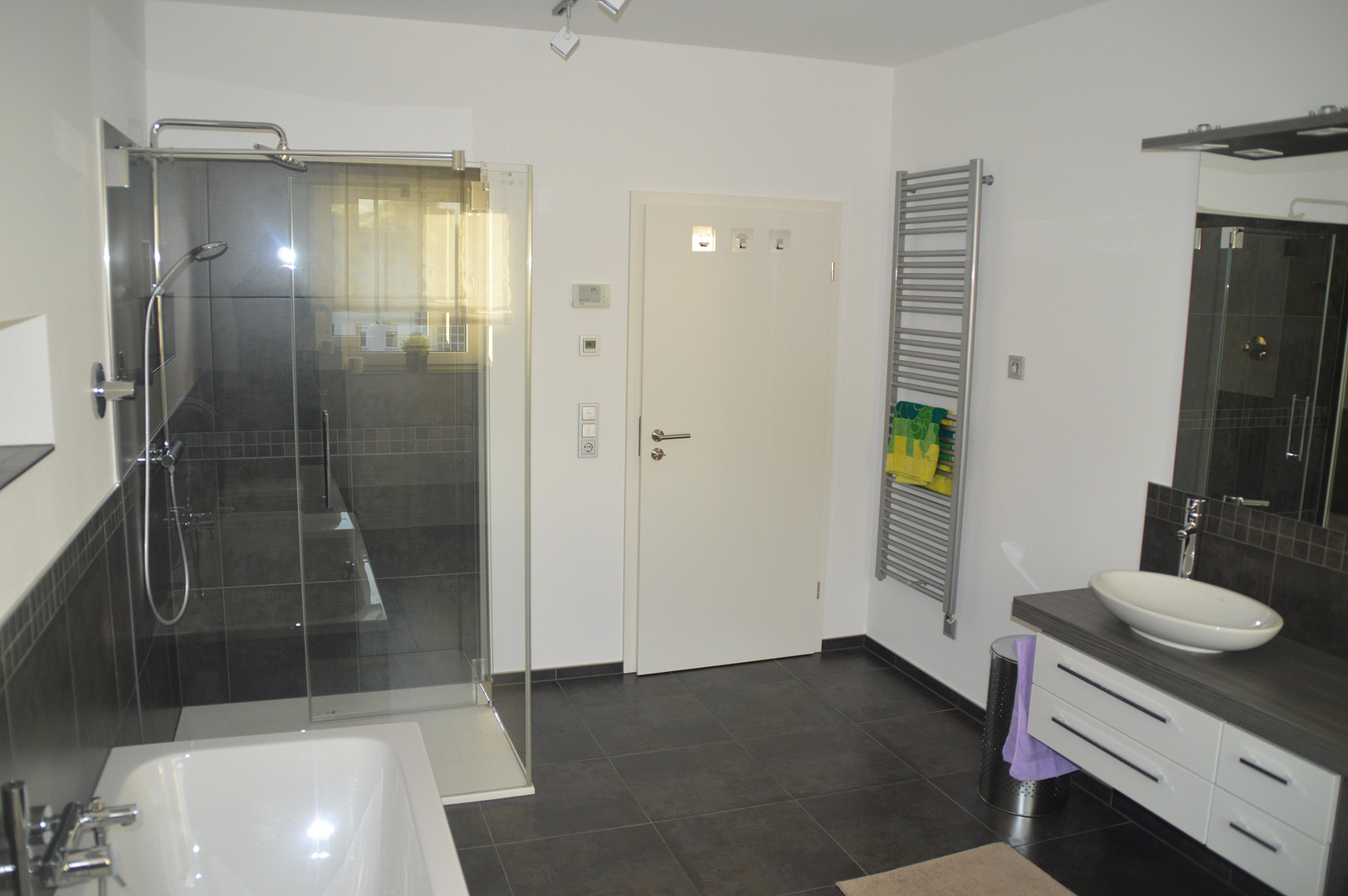 Hochwertig möblierte 2-Zimmer-Wohnung im Westend von Offenbach am Main – 63067 Offenbach am Main – Vorschaubild 7