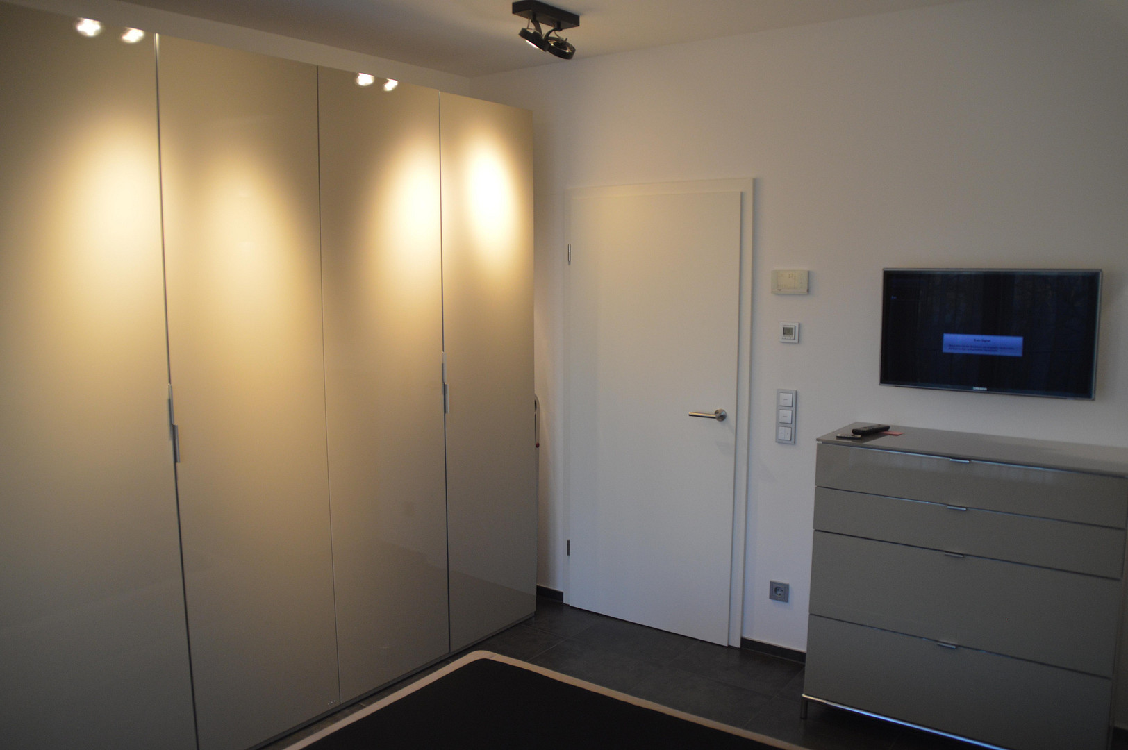 Hochwertig möblierte 2-Zimmer-Wohnung im Westend von Offenbach am Main – 63067 Offenbach am Main – Vorschaubild 4