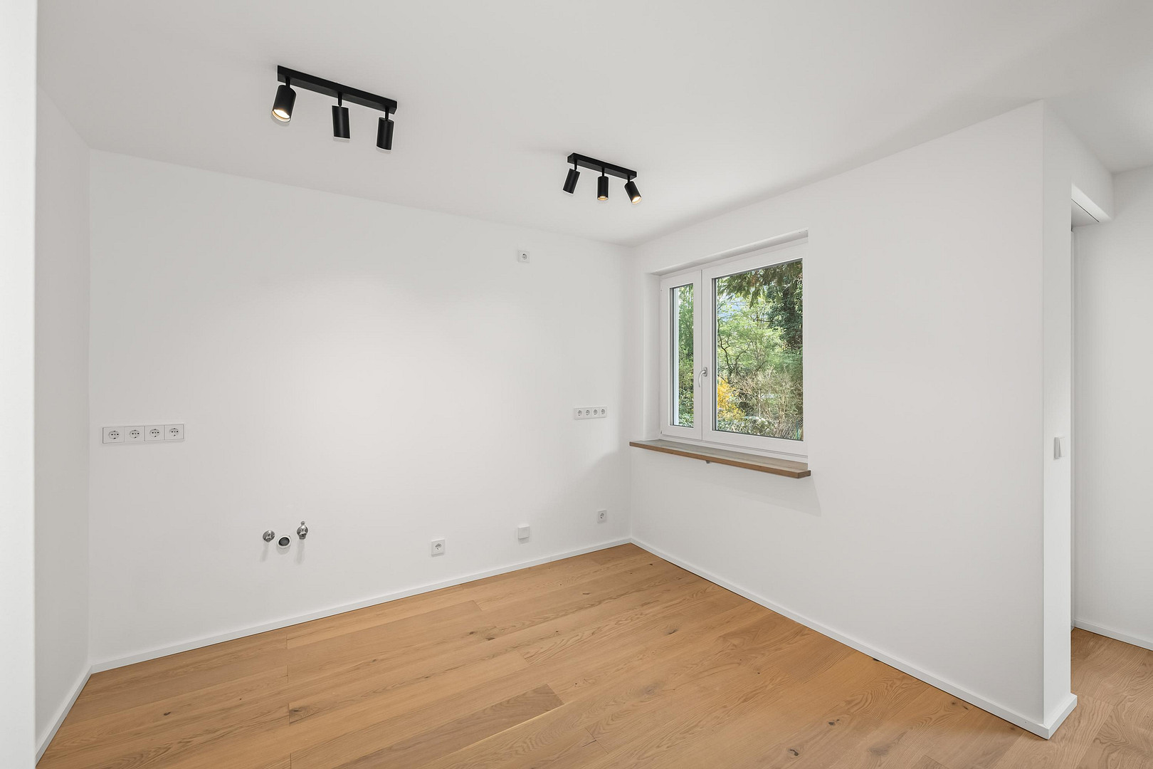 Ihr neues Zuhause: Exklusiv modernisierte 4-Zimmer-Wohnung mit großem Garten – Delpstr., 90473 Nürnberg(Langwasser) – Vorschaubild 5