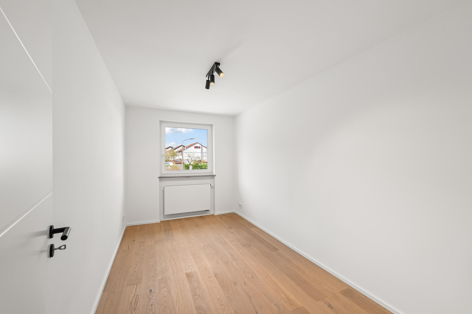 Ihr neues Zuhause: Exklusiv modernisierte 4-Zimmer-Wohnung mit großem Garten – Delpstr., 90473 Nürnberg(Langwasser) – Vorschaubild 6