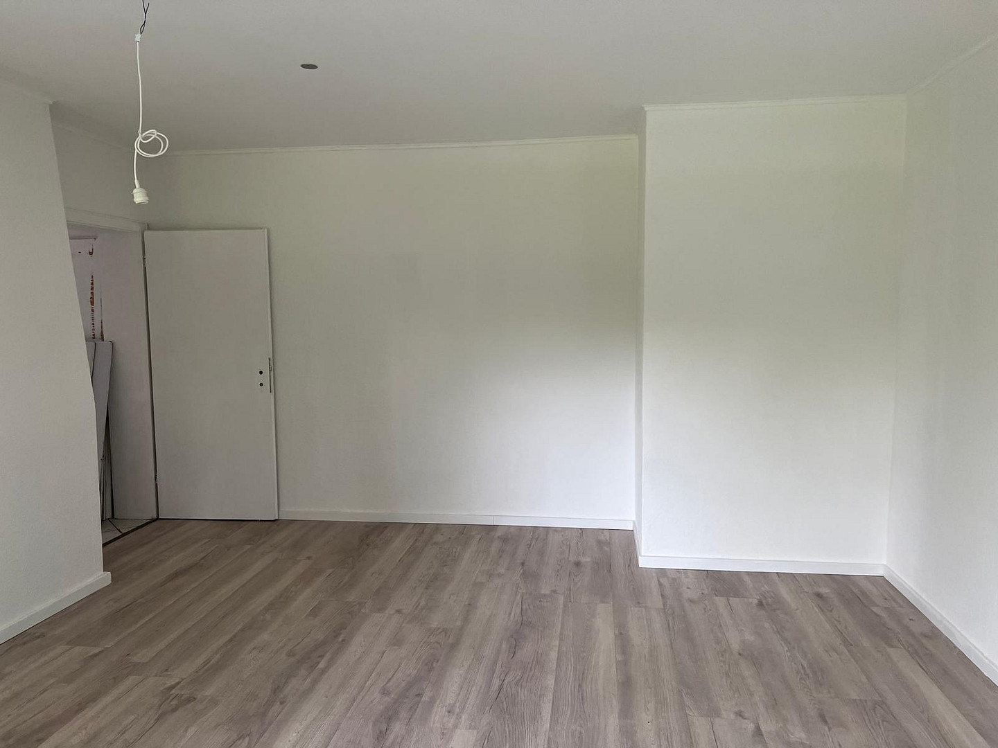 3 Zimmer Wohnung mit EBK in Detmold – Zum Rotenberg 2, 32758 Detmold(Loßbruch) – Vorschaubild 3
