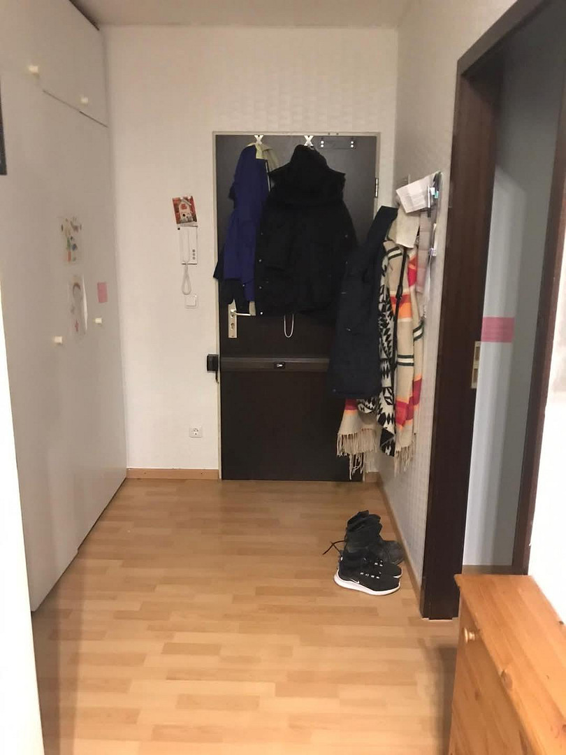 schöne,helle 3-Zimmer Wohnung mit Balkon u. Küche – Friedensstraße 112a, 51145 Köln Urbach(Urbach) – Vorschaubild 2