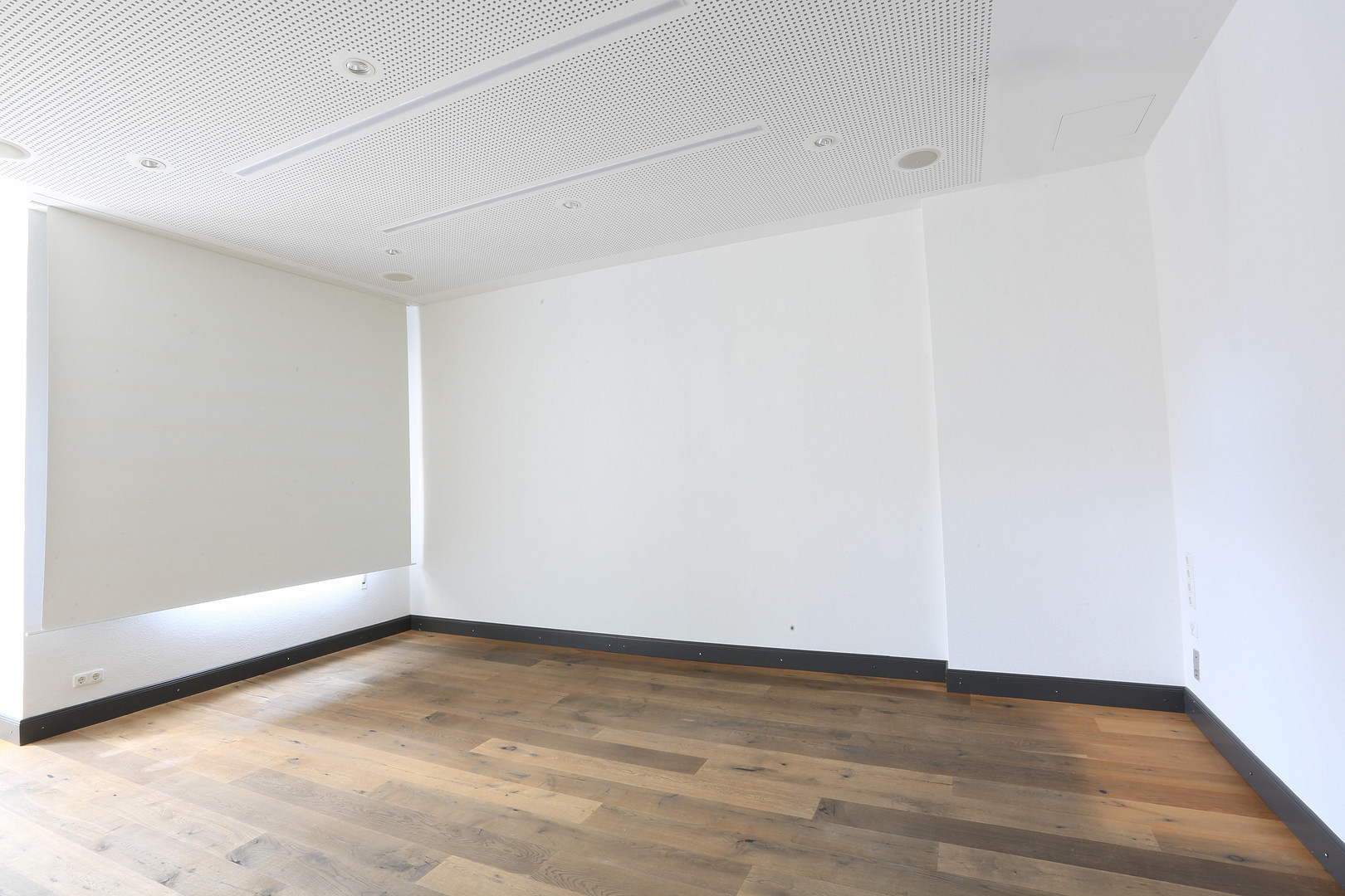 Exklusive Altbau-Etagenwohnung in historischer Stadtvilla im Zentrum vom Augsburg – Augsburg(Innenstadt) – Vorschaubild 9