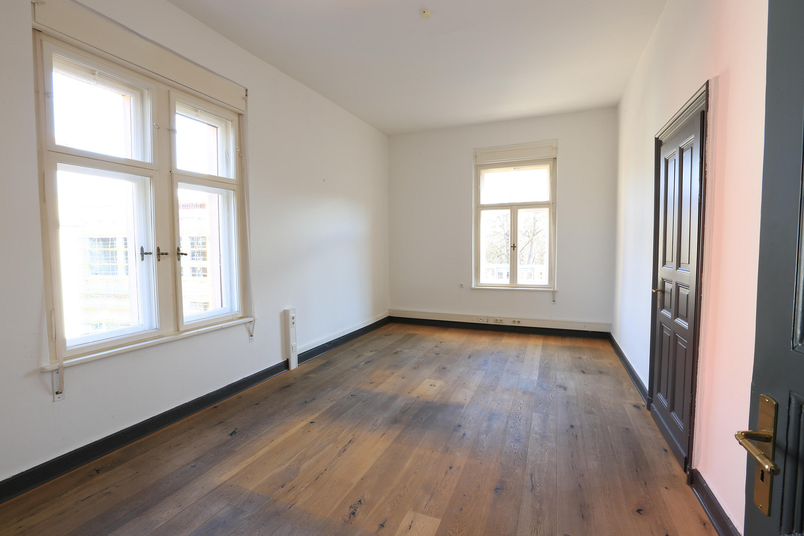 Exklusive Altbau-Etagenwohnung in historischer Stadtvilla im Zentrum vom Augsburg – Augsburg(Innenstadt) – Vorschaubild 13