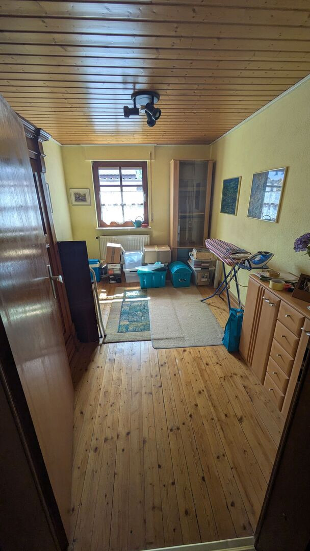 Gepflegtes Zweifamilienhaus mit großem Garten, Garagen und vielfältigen Nutzungsmöglichkeiten – 67065 Ludwigshafen am Rhein(Mundenheim) – Vorschaubild 12