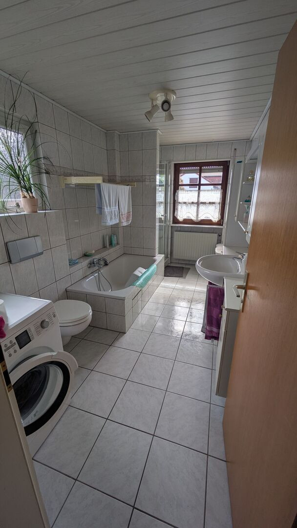 Gepflegtes Zweifamilienhaus mit großem Garten, Garagen und vielfältigen Nutzungsmöglichkeiten – 67065 Ludwigshafen am Rhein(Mundenheim) – Vorschaubild 6