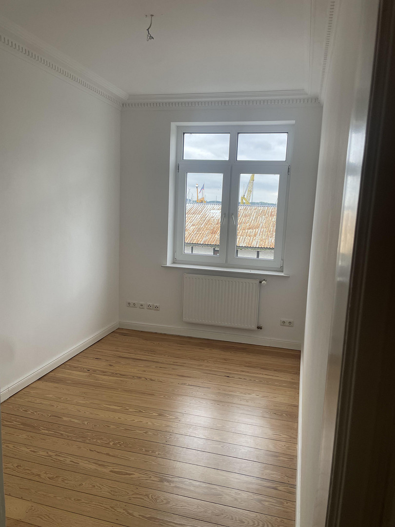 schöne 4 Zimmer Altbau-Wohnung mit Blick über die Förde – Prieser Strand 14, 24159 Kiel-Friedrichsort(Friedrichsort) – Vorschaubild 17