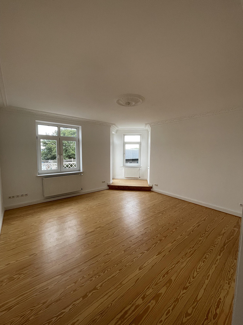 schöne 4 Zimmer Altbau-Wohnung mit Blick über die Förde – Prieser Strand 14, 24159 Kiel-Friedrichsort(Friedrichsort) – Vorschaubild 12