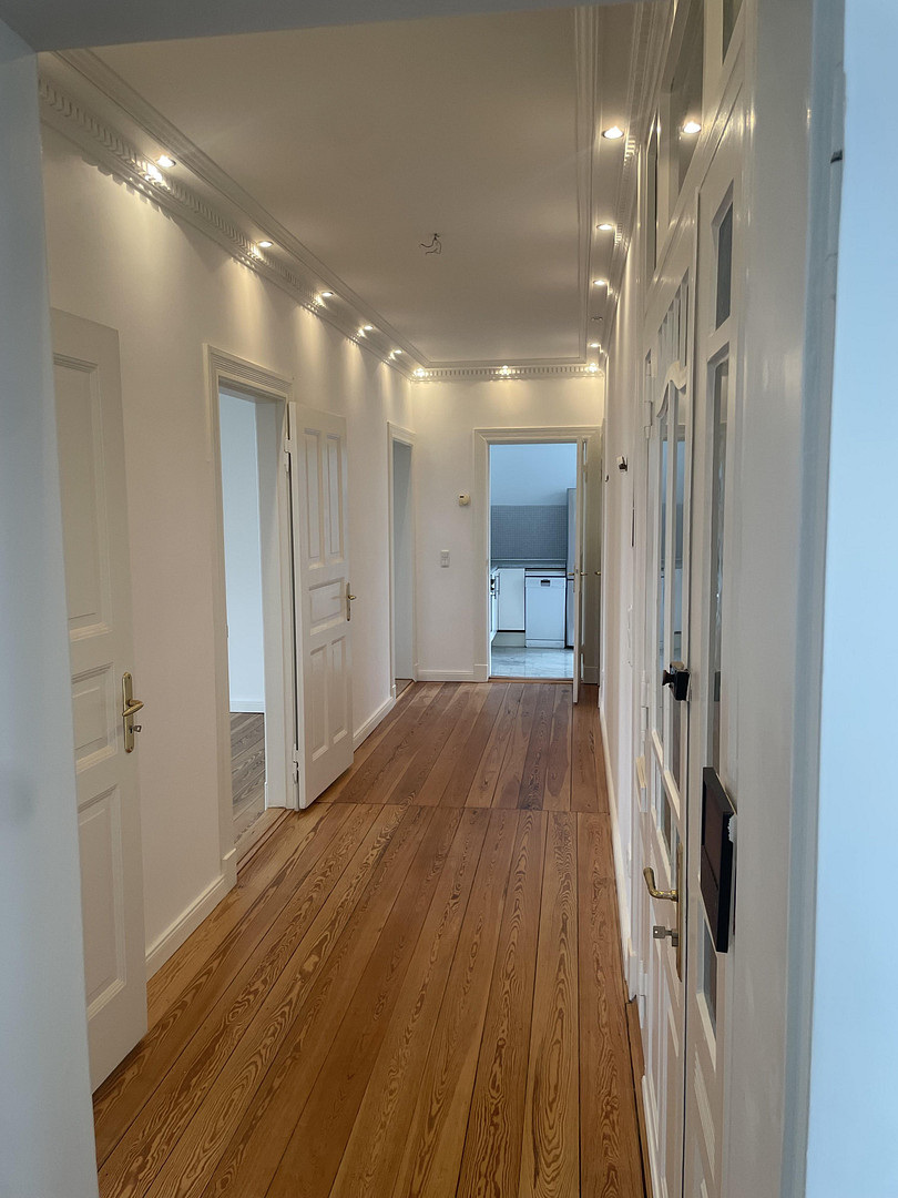 schöne 4 Zimmer Altbau-Wohnung mit Blick über die Förde – Prieser Strand 14, 24159 Kiel-Friedrichsort(Friedrichsort) – Vorschaubild 9