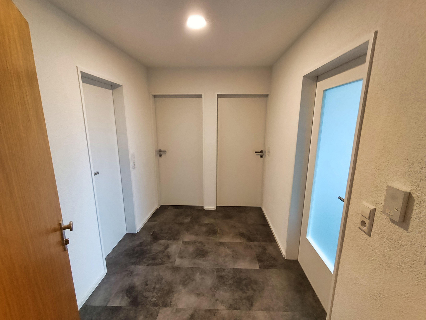 2,5-Zimmer-Dachgeschosswohnung in Baindt - komplett neu saniert - Alpenblick – Dahlienstr. 9, 88255 Baindt – Vorschaubild 4