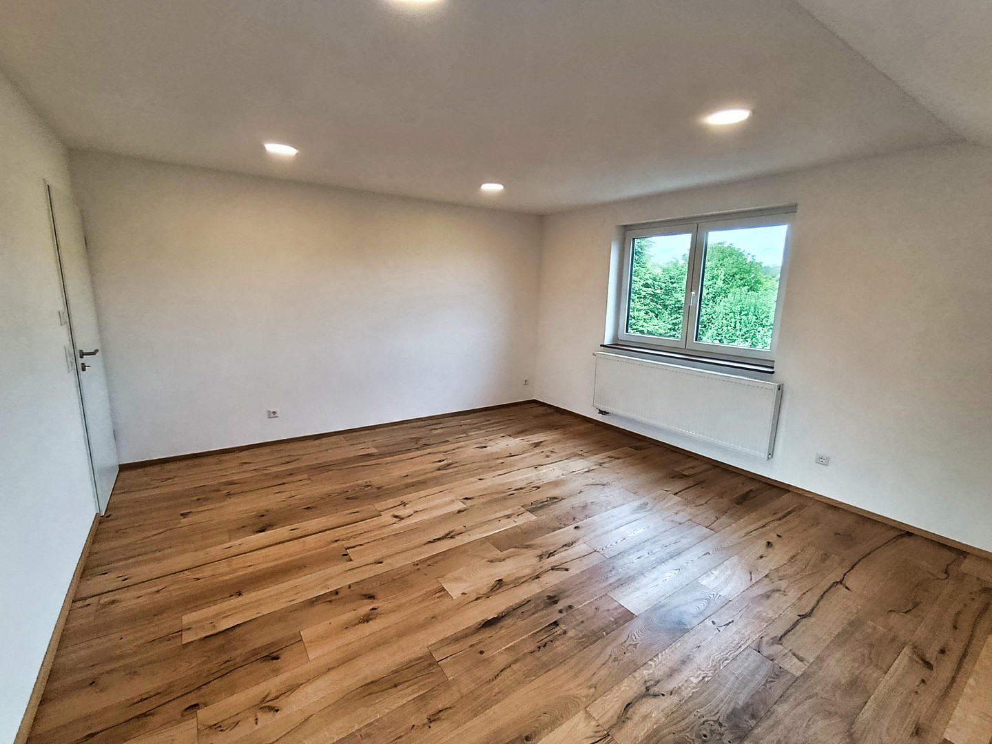 2,5-Zimmer-Dachgeschosswohnung in Baindt - komplett neu saniert - Alpenblick – Dahlienstr. 9, 88255 Baindt – Vorschaubild 11