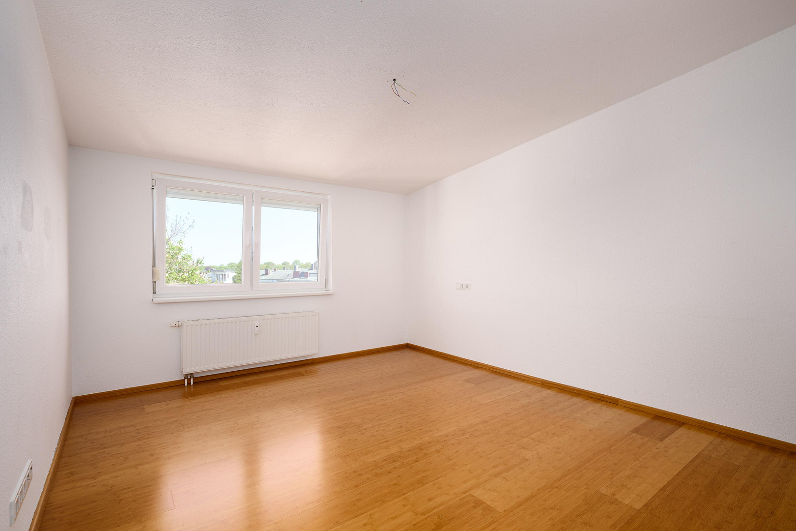 Altbau-Dachgeschosswohnung mit privater Dachterrasse am Adolfplatz — 127m², provisionsfrei – Adolfplatz 14, 24105 Kiel(Blücherplatz) – Vorschaubild 13