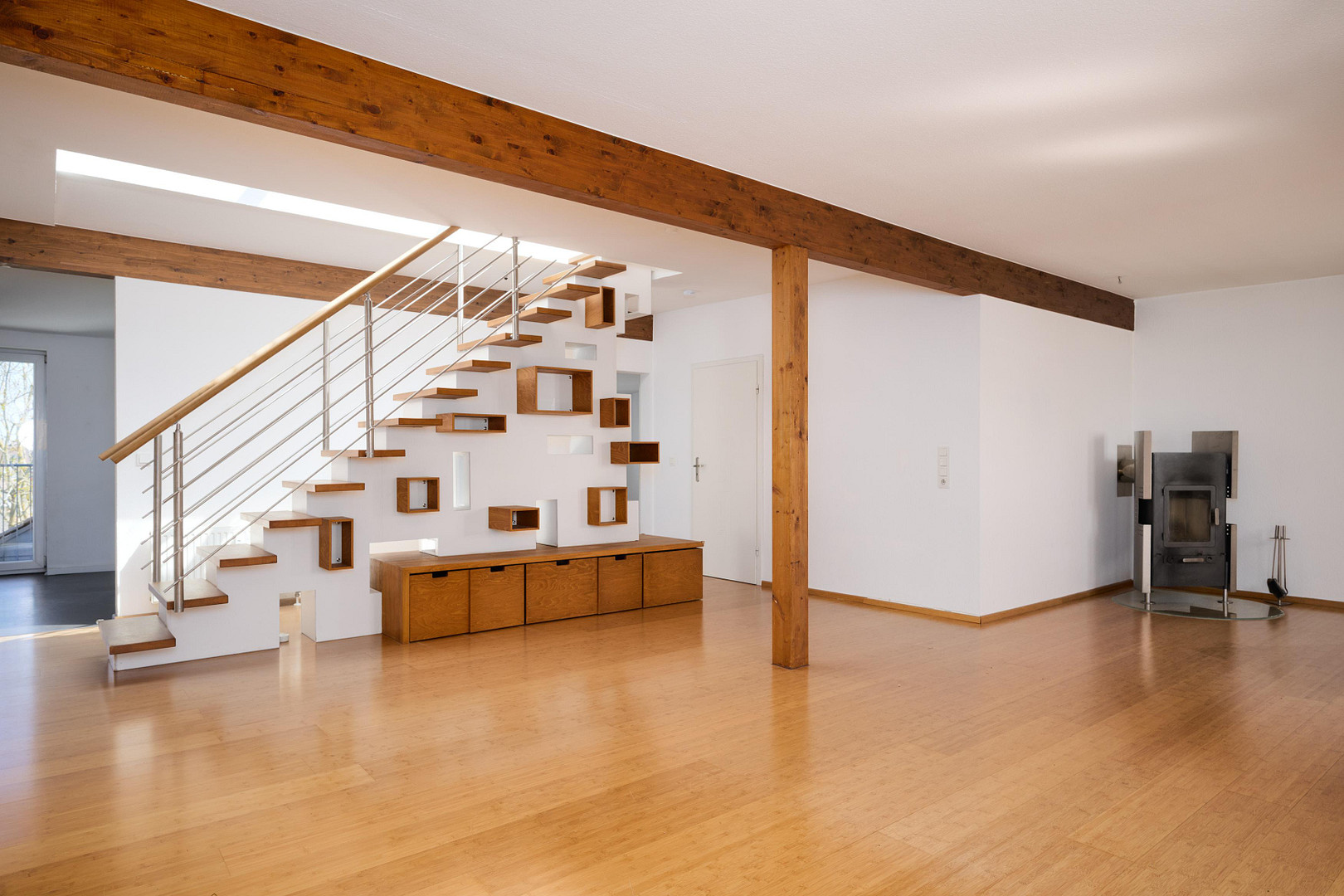 Altbau-Dachgeschosswohnung mit privater Dachterrasse am Adolfplatz — 127m², provisionsfrei – Adolfplatz 14, 24105 Kiel(Blücherplatz) – Vorschaubild 9