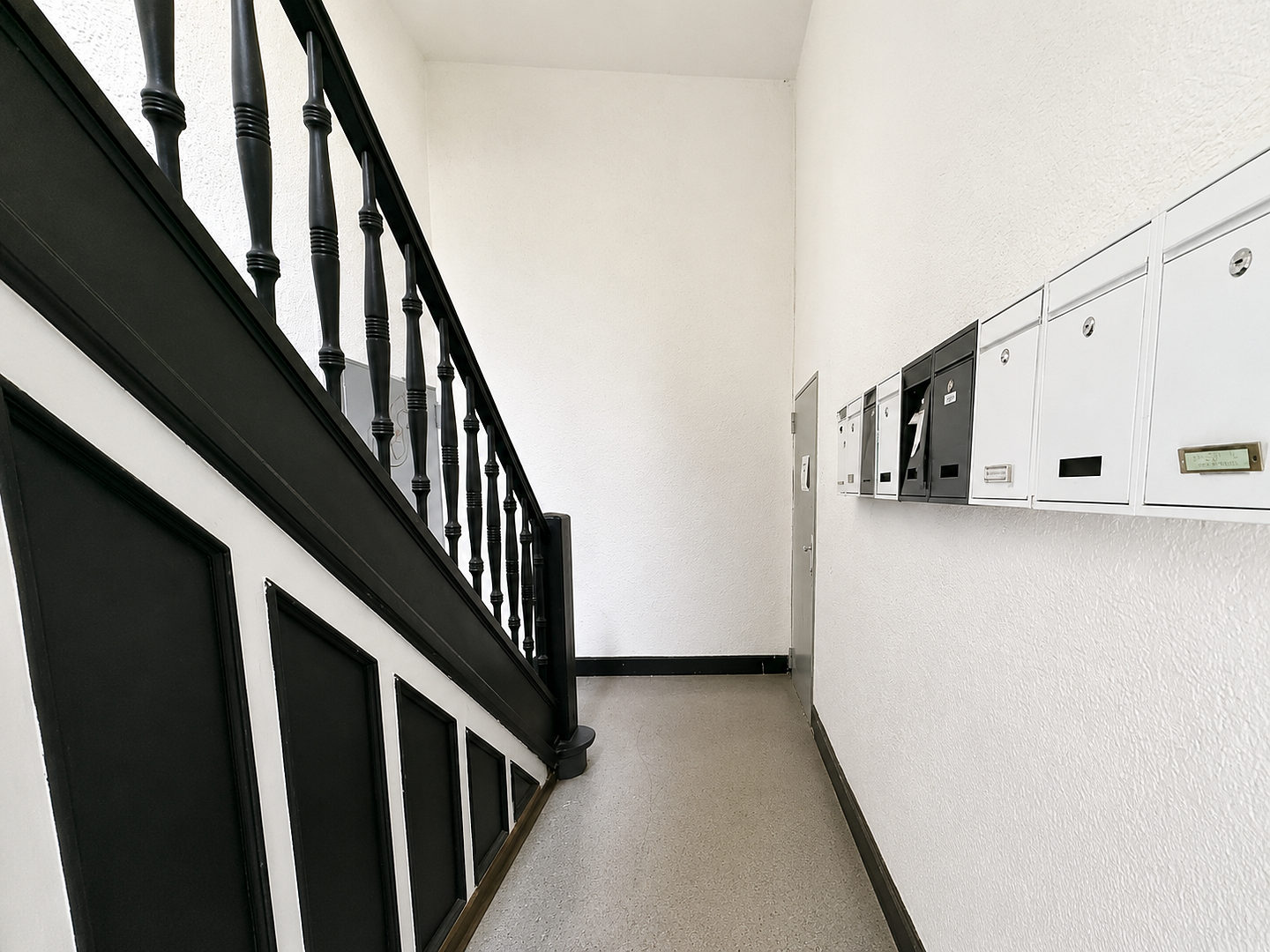 Großzügig sanierte 2 Zimmer Wohnung mit großer Wohnküche und Gartenblick – Bebelstraße 228, 46049 Oberhausen(Alstaden) – Vorschaubild 8