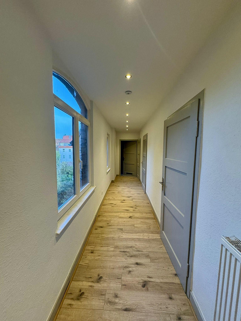 Frisch sanierte 2-Zimmer Wohnung mit Einbauküche - ab sofort – Peiner Straße 34, 31137 Hildesheim – Vorschaubild 2