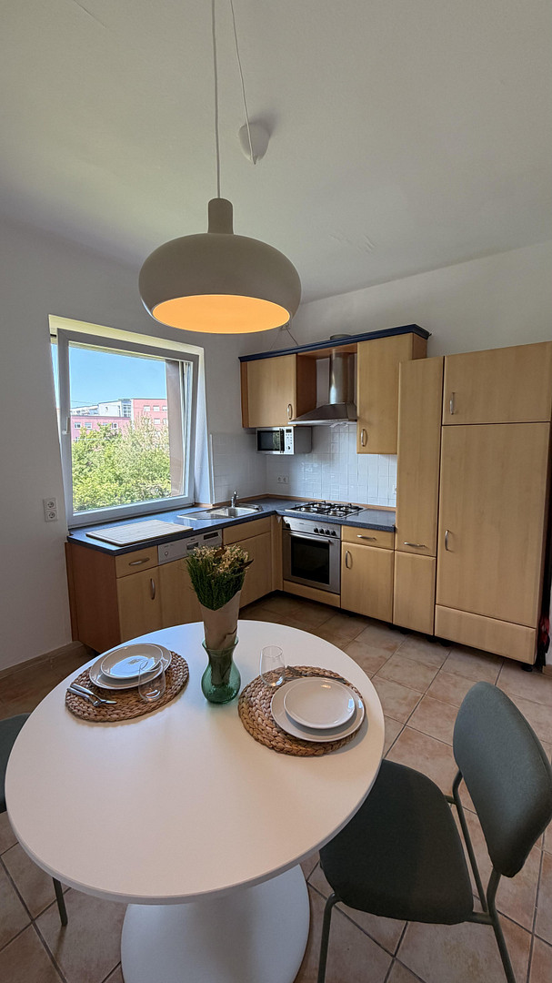 Zentrale, möblierte Zweizimmerwohnung mit Stellplatz (WG möglich) – Leipartstraße 14, 81369 München(Sendling) – Vorschaubild 4