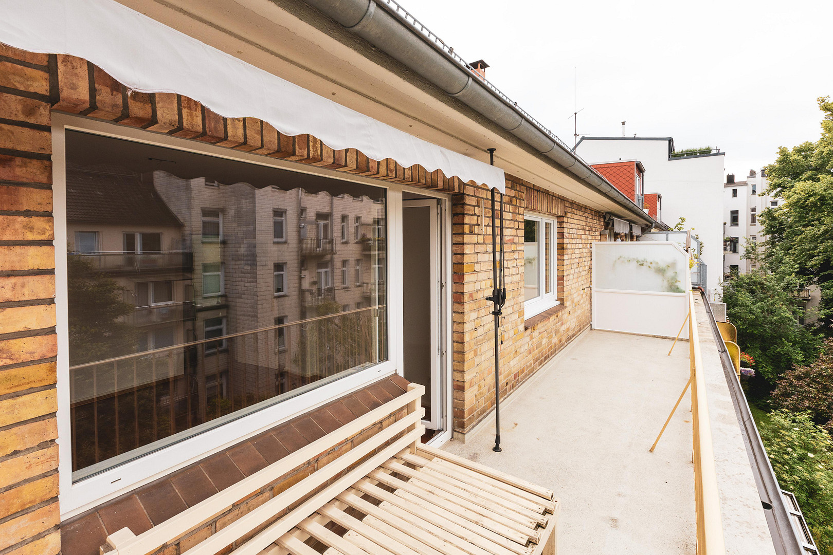 Provisionsfrei: Lichtdurchflutete 3-Zi-Endetage mit großem Südwest-Balkon | Eppendorf/Hoheluft-Ost – Neumünstersche Straße 23, 20251 Hamburg(Hoheluft-Ost) – Vorschaubild 8