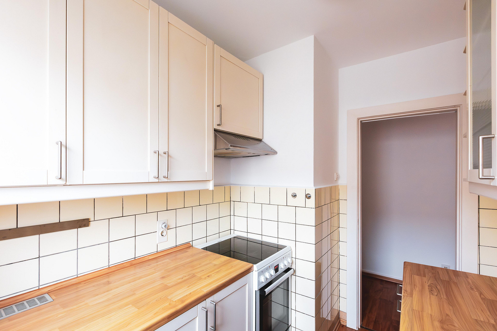 Provisionsfrei: Lichtdurchflutete 3-Zi-Endetage mit großem Südwest-Balkon | Eppendorf/Hoheluft-Ost – Neumünstersche Straße 23, 20251 Hamburg(Hoheluft-Ost) – Vorschaubild 18