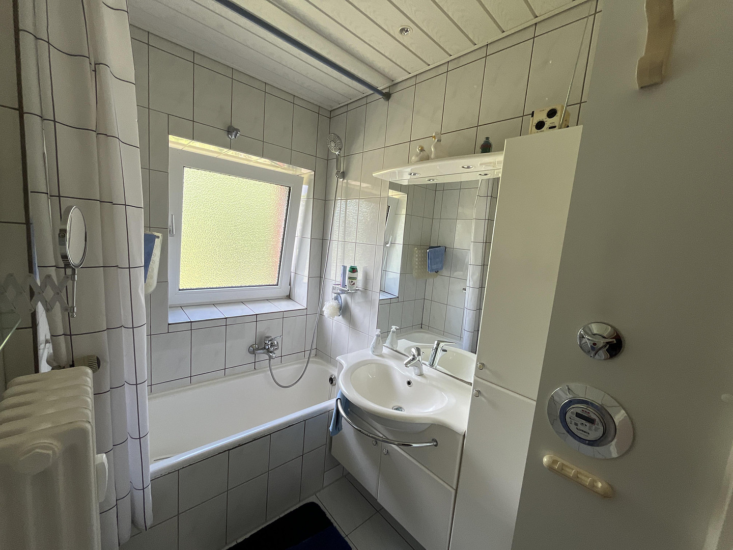 Helle & freundliche 2,5 Zimmerwohnung mit EBK und Balkon zum 01.09.2026 zu vermieten. – Masurenring 73, 24149 Kiel(Neumühlen-Dietrichsdorf) – Vorschaubild 9