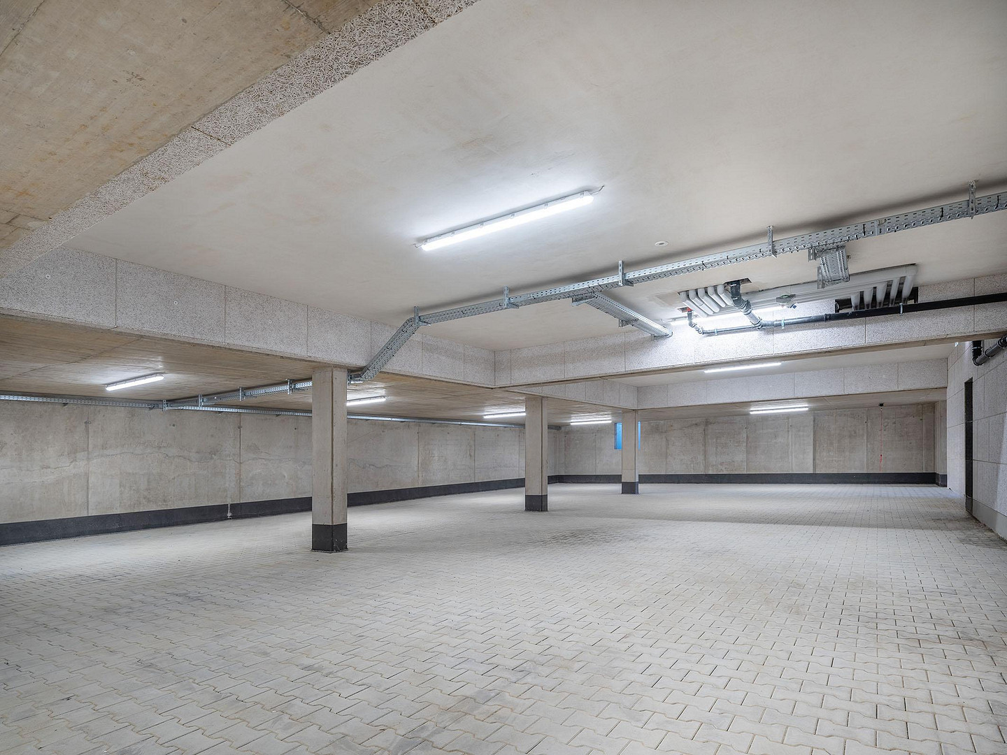 Bezugsfertig: Neubau-DG-Wohnung mit Balkon + EBK in Parsdorf bei München | KfW-40-QNG - WE 12 – Parsdorf – Vorschaubild 10
