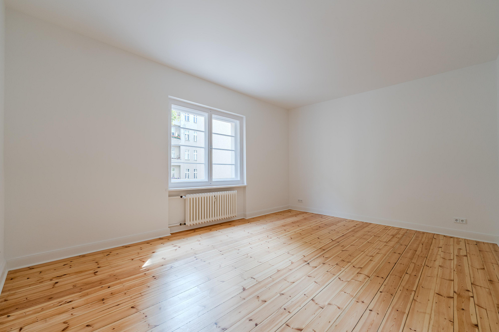 Repräsentativer Altbau in Bestlage: Frisch sanierte 4-Zimmer-Wohnung – bezugsfertig & provisionsfrei – Düsseldorfer Str. 34, 10707 Berlin(Wilmersdorf) – Vorschaubild 22