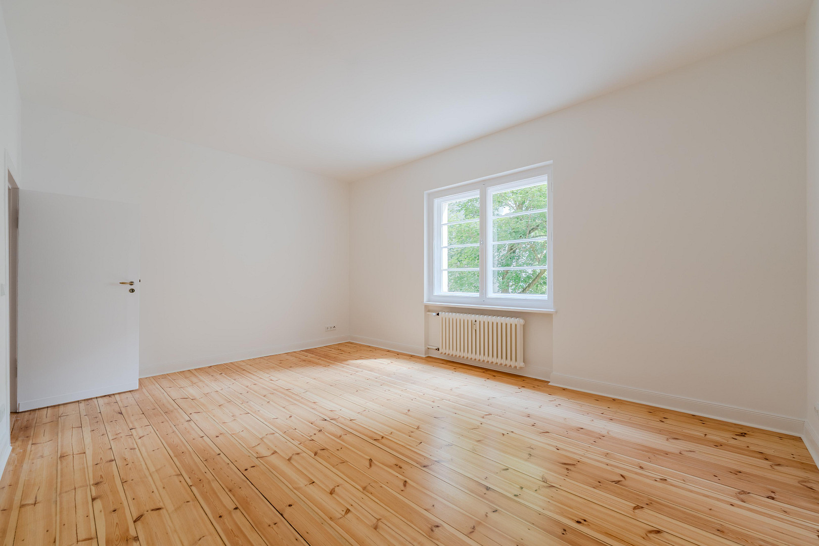 Repräsentativer Altbau in Bestlage: Frisch sanierte 4-Zimmer-Wohnung – bezugsfertig & provisionsfrei – Düsseldorfer Str. 34, 10707 Berlin(Wilmersdorf) – Vorschaubild 26