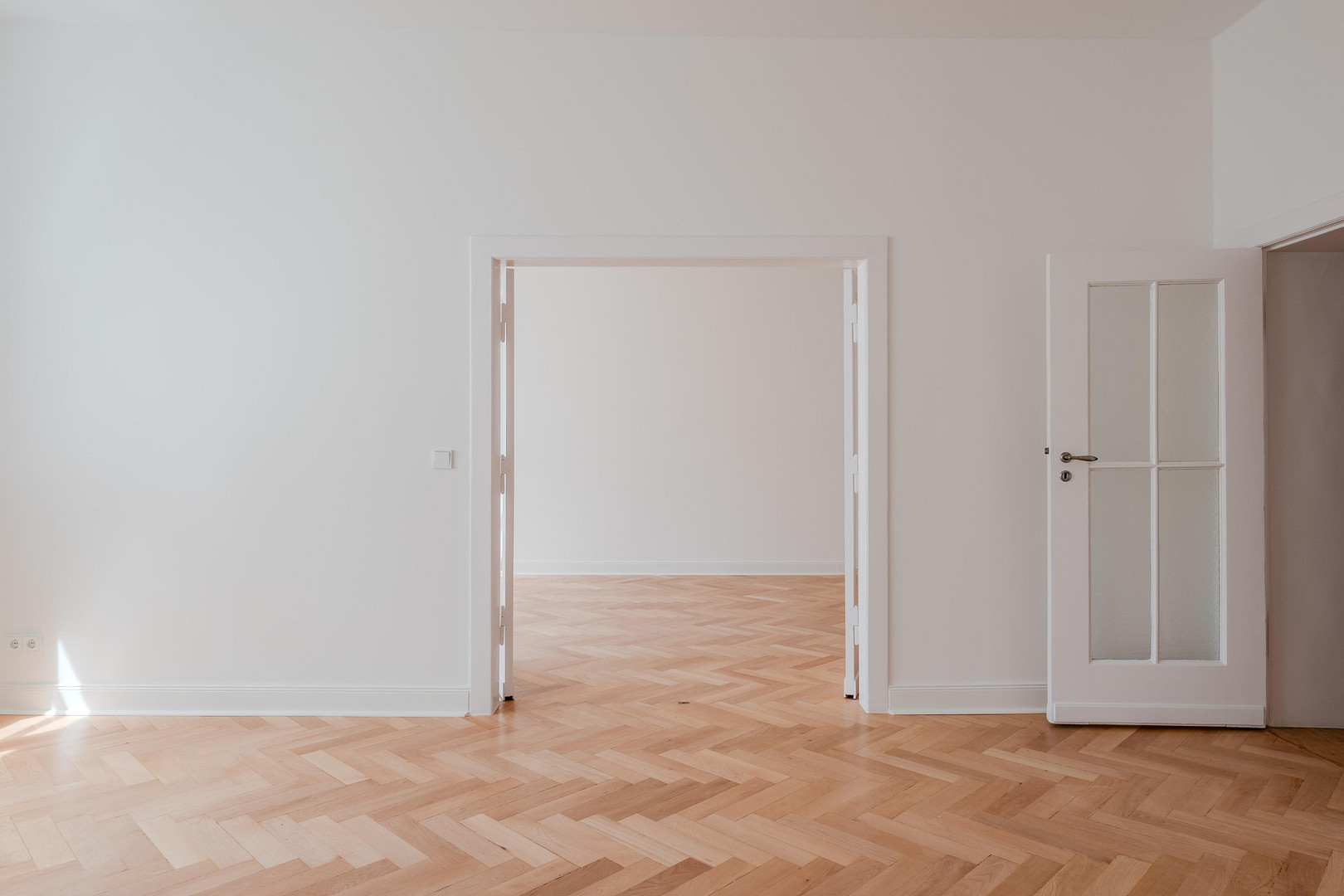 Repräsentativer Altbau in Bestlage: Frisch sanierte 4-Zimmer-Wohnung – bezugsfertig & provisionsfrei – Düsseldorfer Str. 34, 10707 Berlin(Wilmersdorf) – Vorschaubild 38
