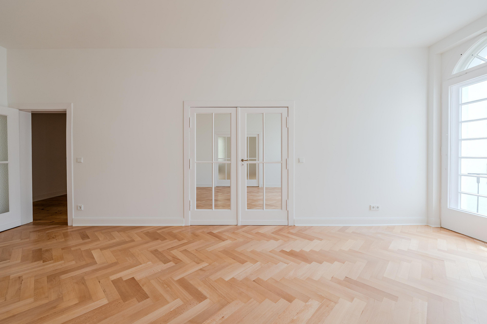 Repräsentativer Altbau in Bestlage: Frisch sanierte 4-Zimmer-Wohnung – bezugsfertig & provisionsfrei – Düsseldorfer Str. 34, 10707 Berlin(Wilmersdorf) – Vorschaubild 47