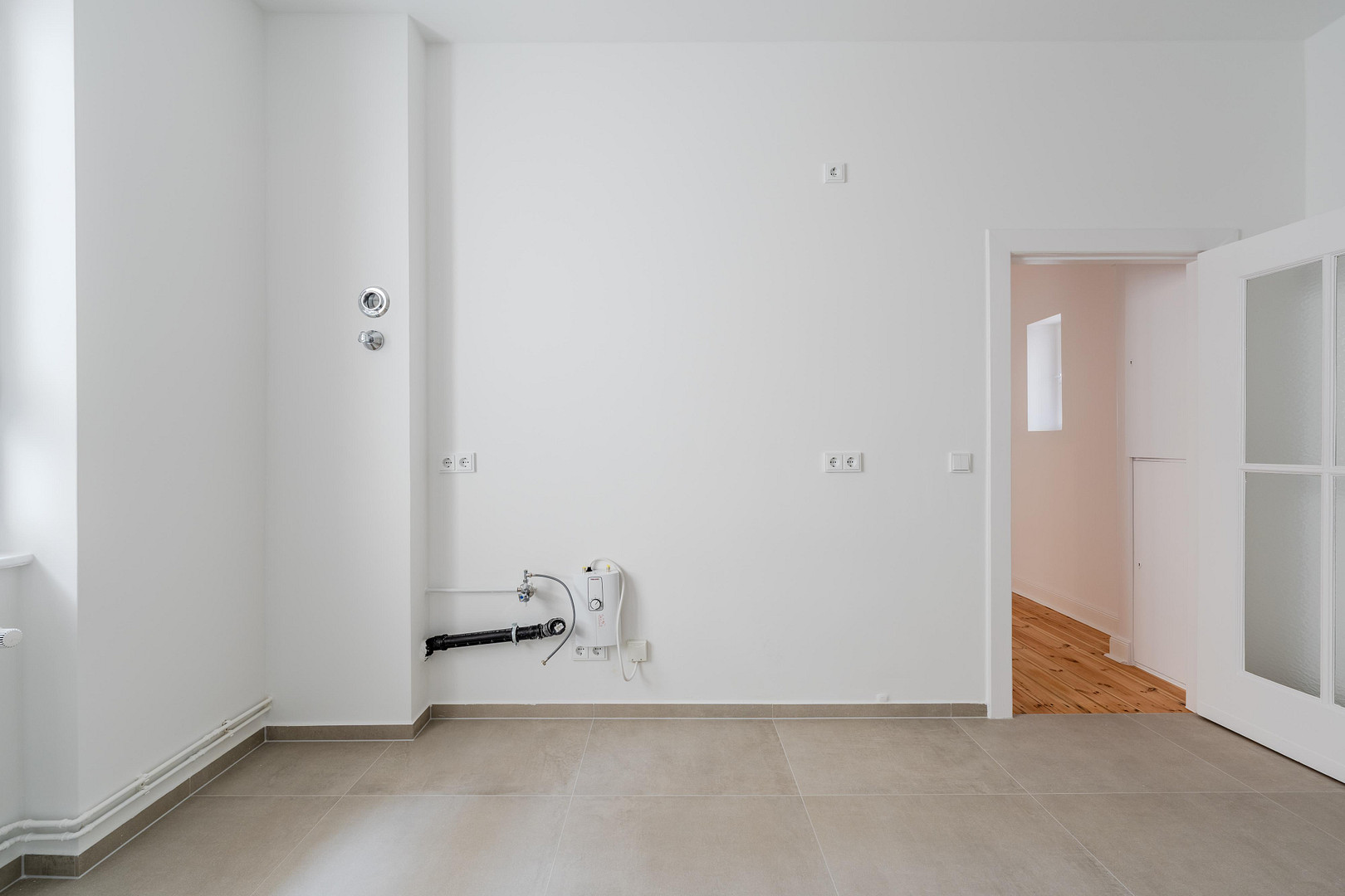 Repräsentativer Altbau in Bestlage: Frisch sanierte 4-Zimmer-Wohnung – bezugsfertig & provisionsfrei – Düsseldorfer Str. 34, 10707 Berlin(Wilmersdorf) – Vorschaubild 13