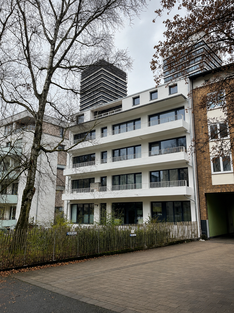 Erstbezug nach Sanierung: 3-Zimmer-Wohnung in Top-Lage gegenüber der Hamburger Meile