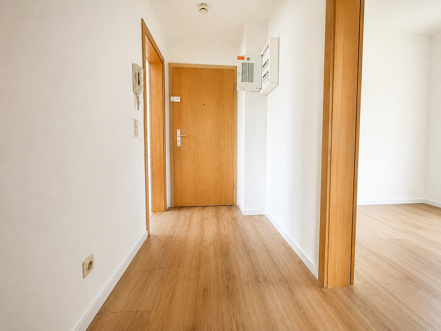 Erstbezug nach Renovierung: helle 2-Zimmer-Dachgeschosswohnung – Uferstraße 11, 44581 Castrop-Rauxel – Vorschaubild 8