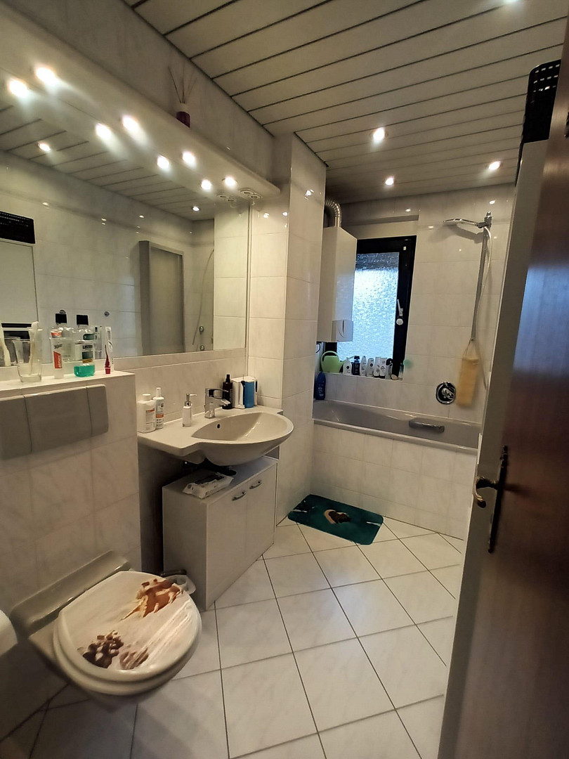2-Zimmer Wohnung mit Balkon, Stellplatz, Einbauküche, großem Garten und eigenem Keller – Köln(Zündorf) – Vorschaubild 12