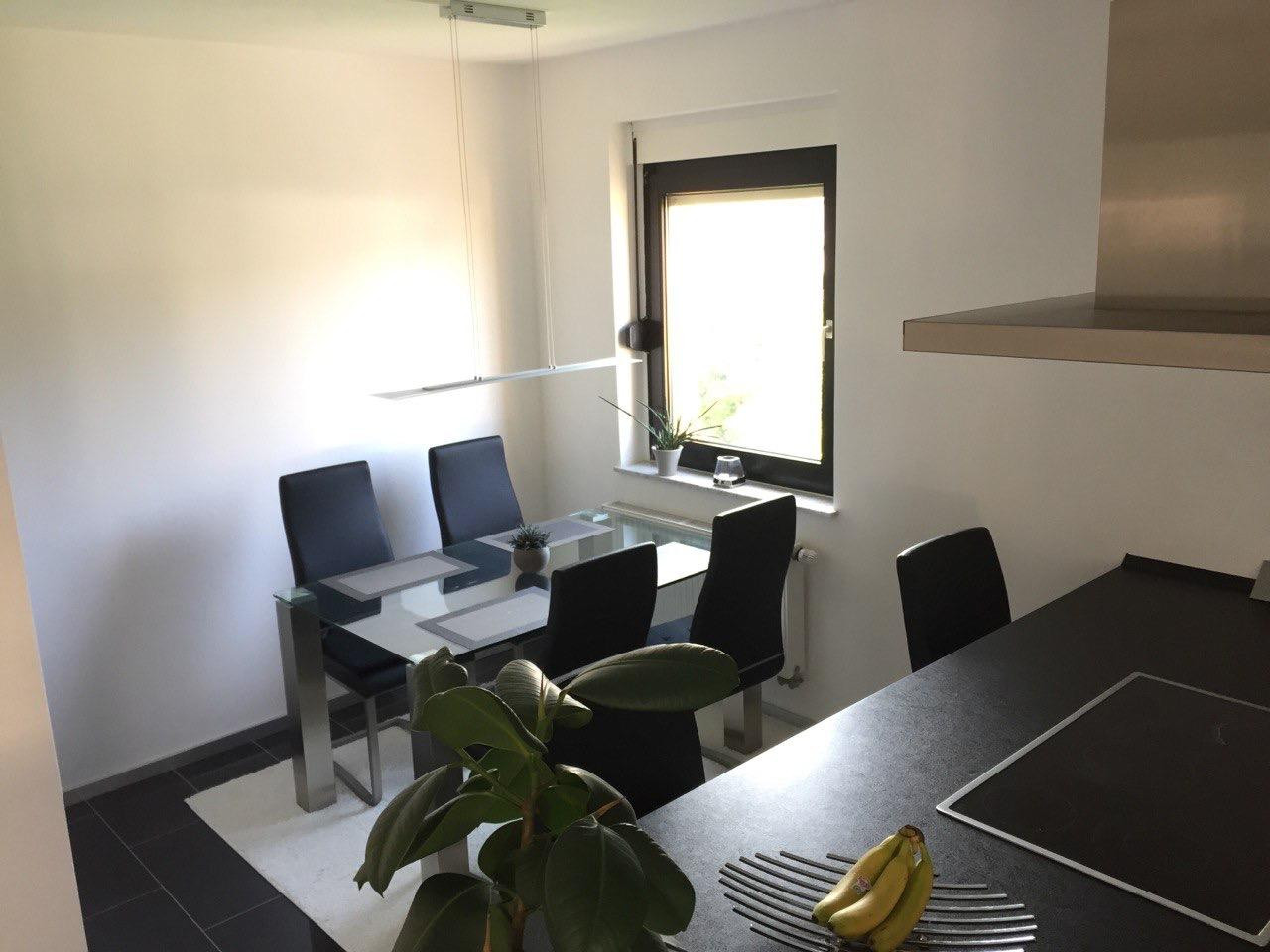2-Zimmer Wohnung mit Balkon, Stellplatz, Einbauküche, großem Garten und eigenem Keller – Köln(Zündorf) – Vorschaubild 4