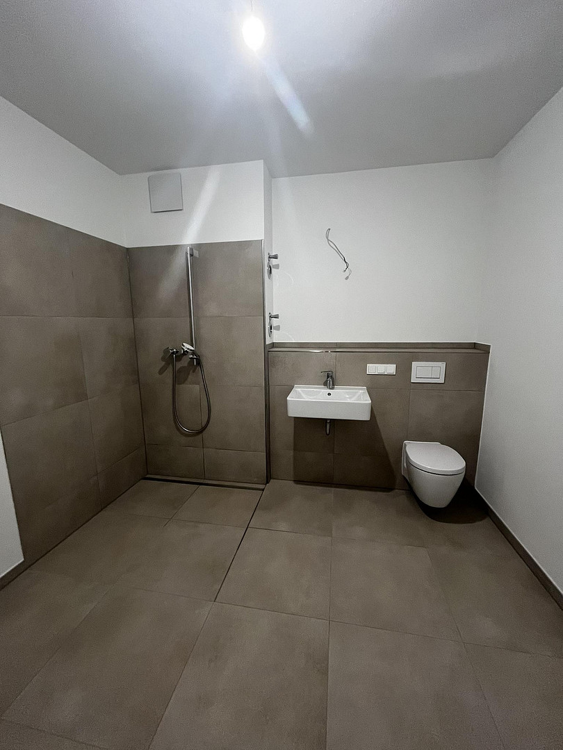 *ERSTBEZUG*  Lichtdurchflutete 3-Zimmer-Wohnung mit Balkon – Alte Str. 30, 50226 Frechen – Vorschaubild 7