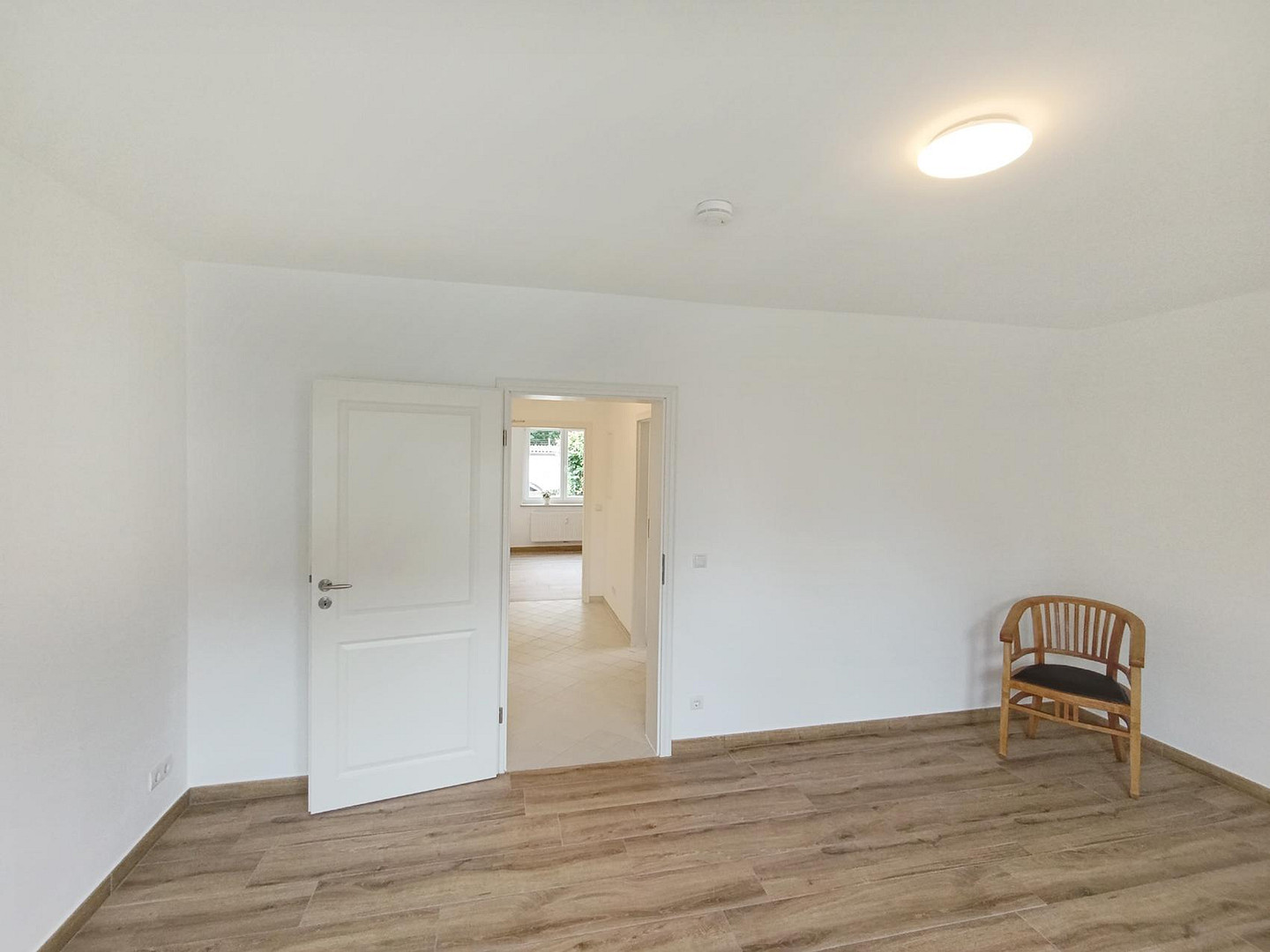 Luxuriöse Zwei-Zimmer-Wohnung mit Stadtgarten am Tilsiter Platz in Kiel-Ellerbek/Wellingdorf – Kiel(Wellingdorf) – Vorschaubild 7