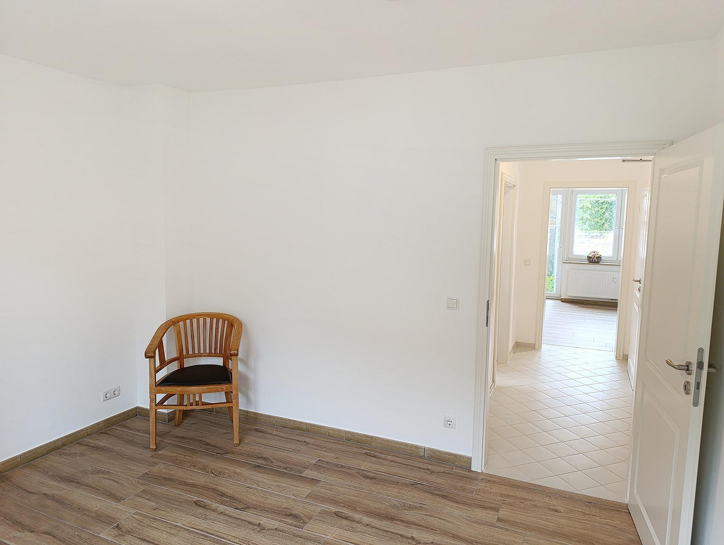 Luxuriöse Zwei-Zimmer-Wohnung mit Stadtgarten am Tilsiter Platz in Kiel-Ellerbek/Wellingdorf – Kiel(Wellingdorf) – Vorschaubild 11